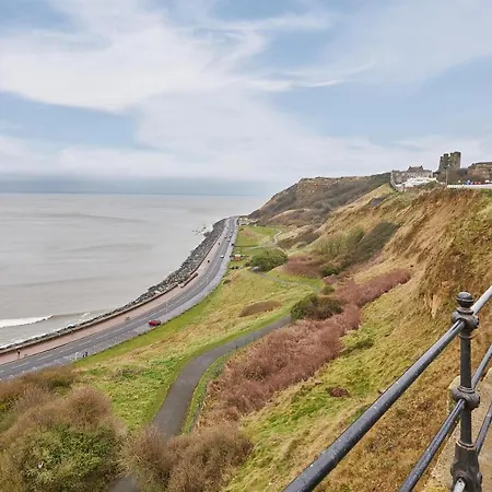 Daire Host & - Maritime Scarborough