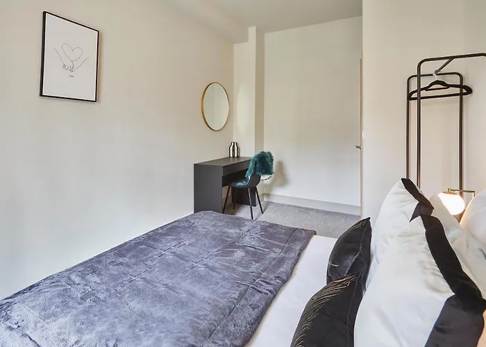 Host & - Maritime Apartament Scarborough